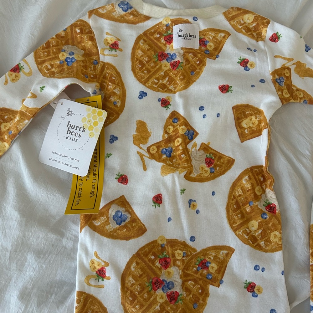 Burt's Bees Kids Waffle Print Pajama Set - Cream 4T -NWT